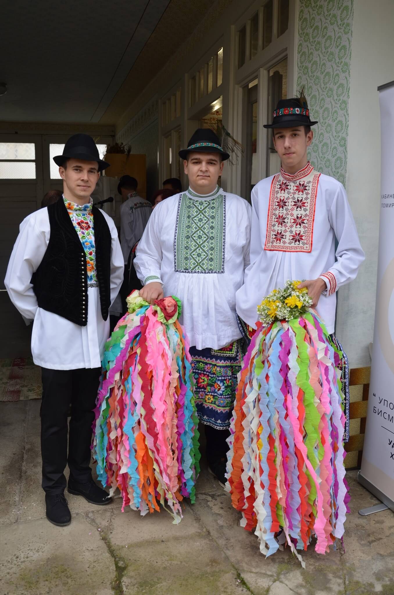 Chlapci pri nat&aacute;čan&iacute;